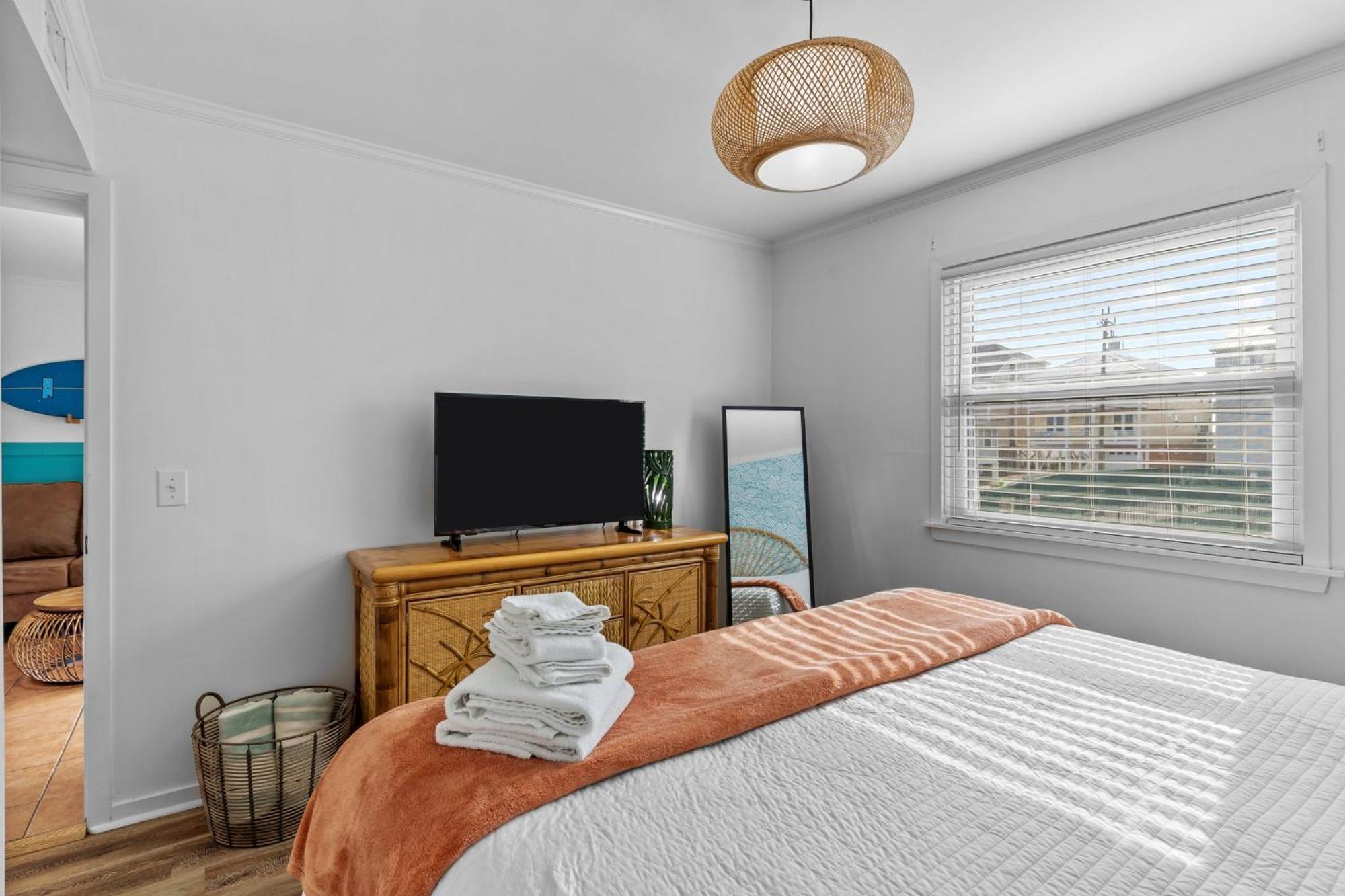 Hang Ten Hideaway, Pool, Condo, Parking - 6 Person Max Occupancy Каролина-бич Экстерьер фото