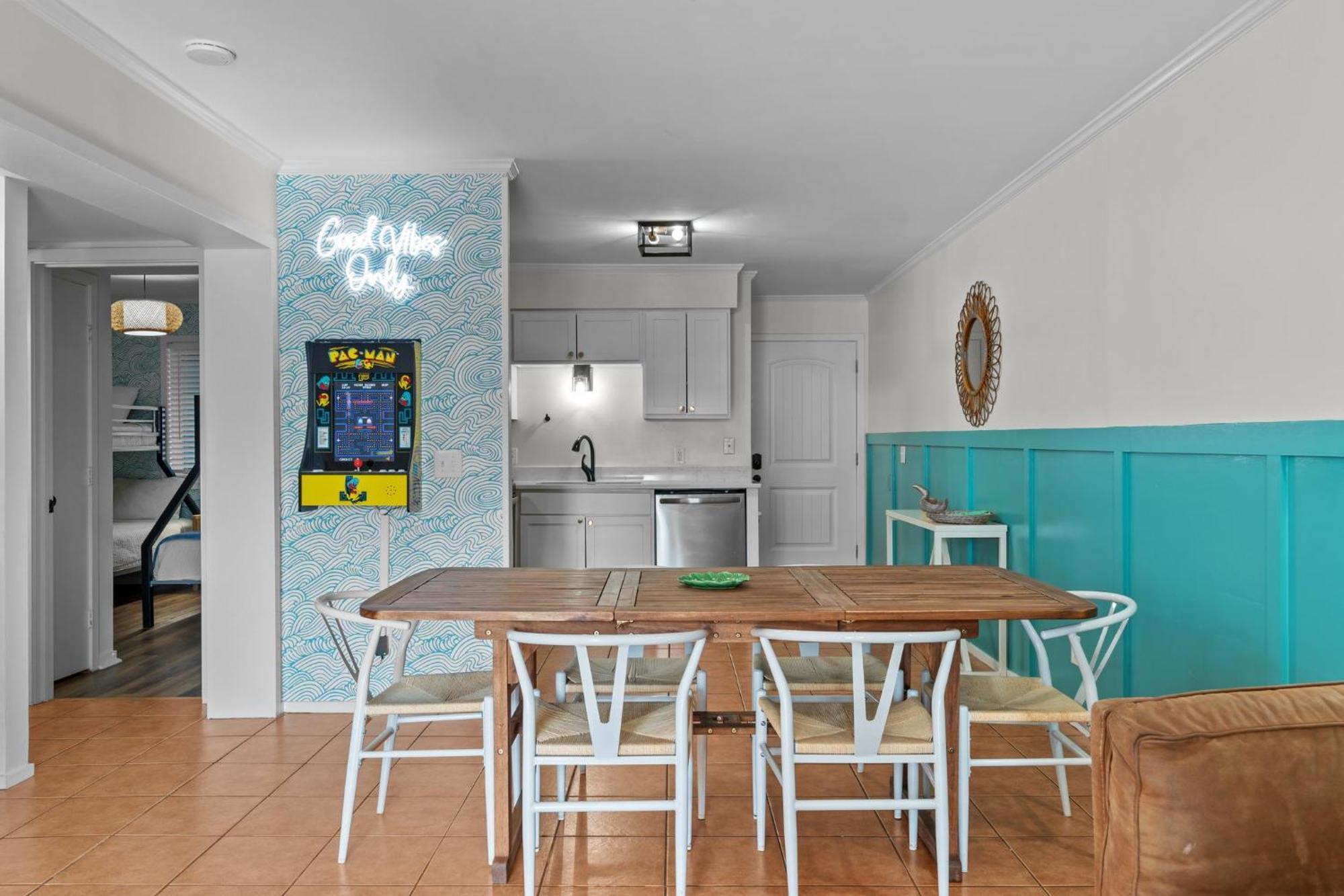 Hang Ten Hideaway, Pool, Condo, Parking - 6 Person Max Occupancy Каролина-бич Экстерьер фото