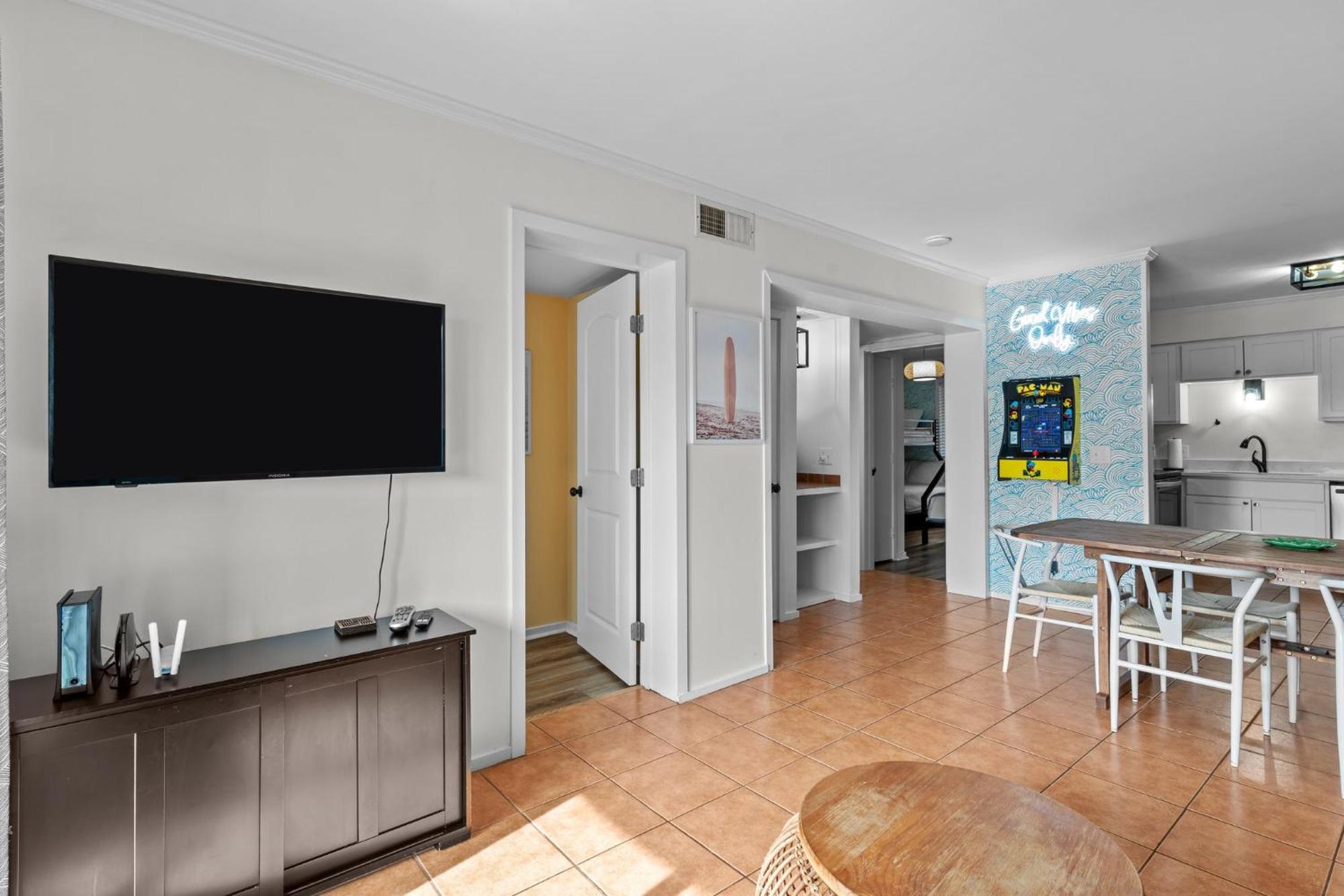 Hang Ten Hideaway, Pool, Condo, Parking - 6 Person Max Occupancy Каролина-бич Экстерьер фото